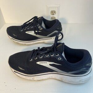 Men’s Brooks running shoes Ghost 15 Size 9 Blue Peacoat Silver